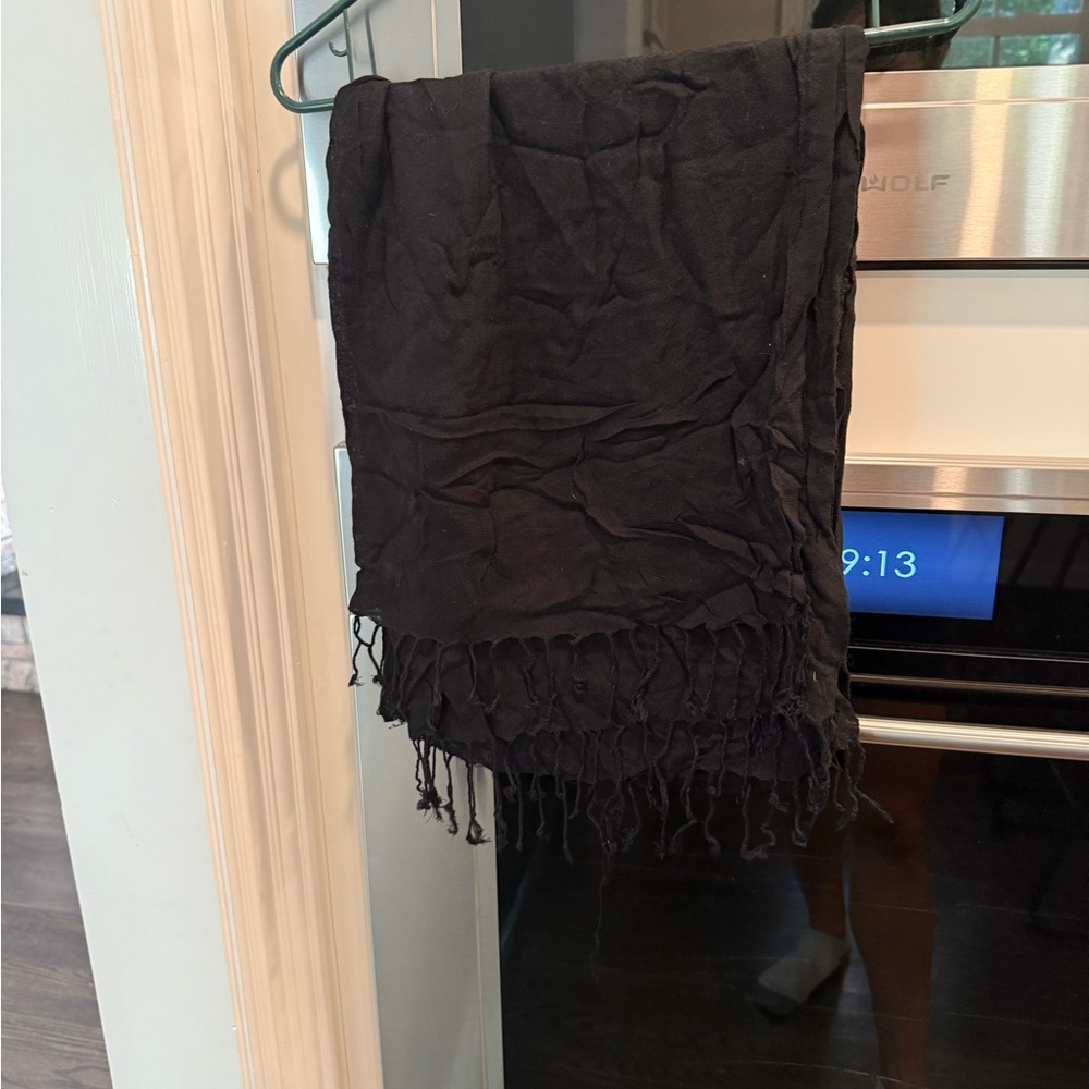 Source Unknown Black Scarf